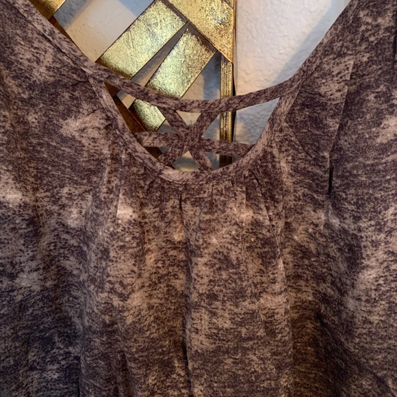 Brown crop top - Picture 2 of 3